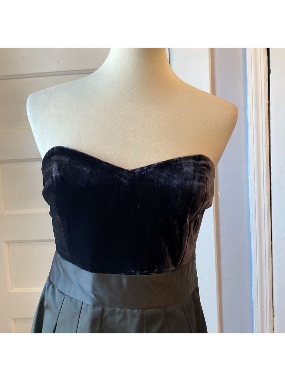 NWT Theory Chanesa Velvet & Silk Dark Brown Strapless Dress, Size 12 - Picture 13 of 17